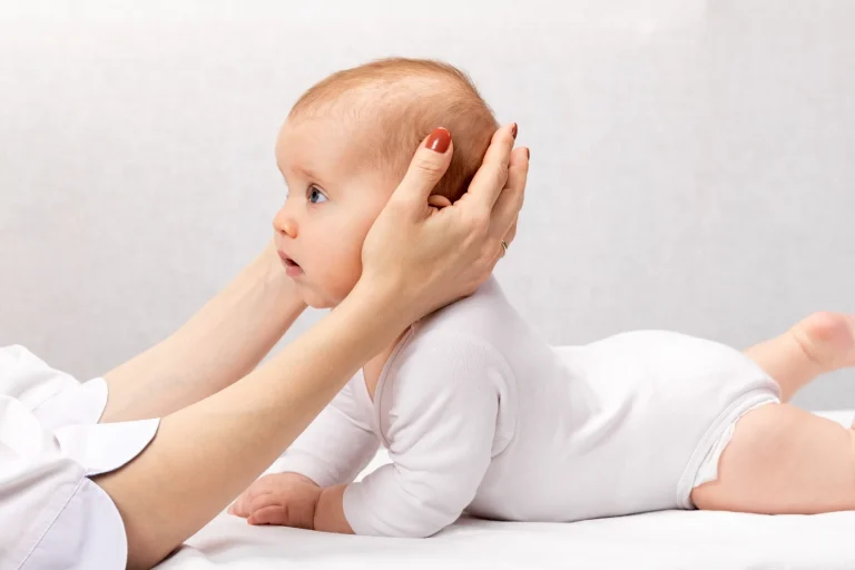 pediatric chiropractor in Boulder working with a child